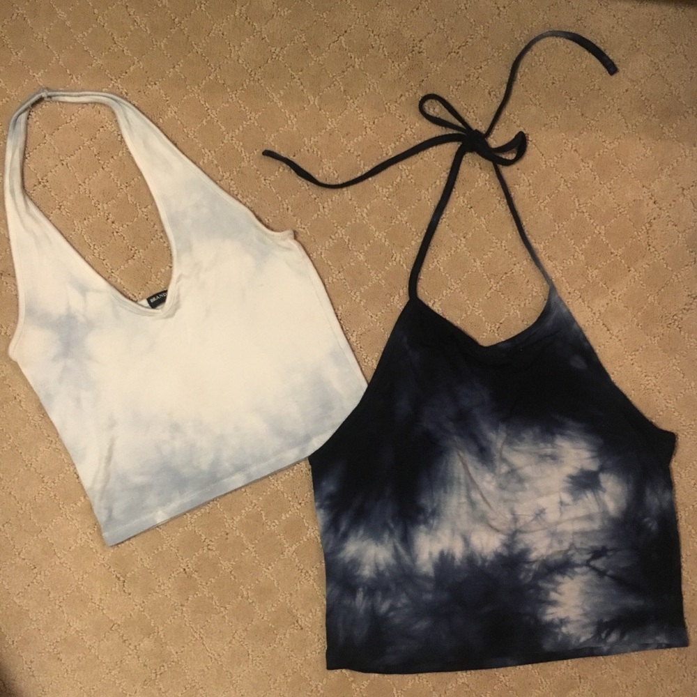 ⚡️Brandy Melville blue tie-dye halter tops⚡️